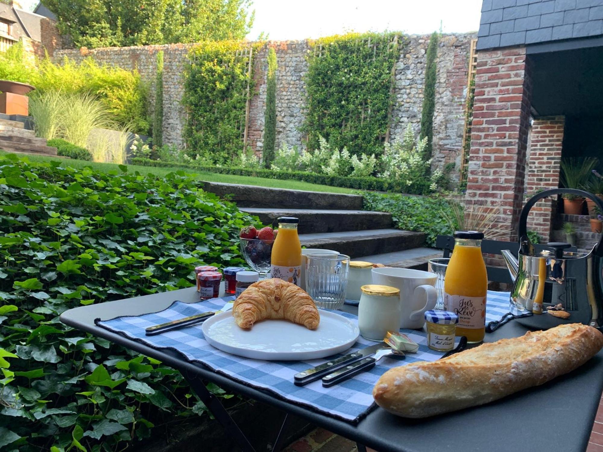 La Petite Adresse Du 10Honfleur Apartment Екстериор снимка